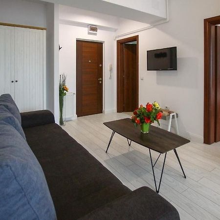 Fratelli Apartments Summerland Mamaia Exterior photo