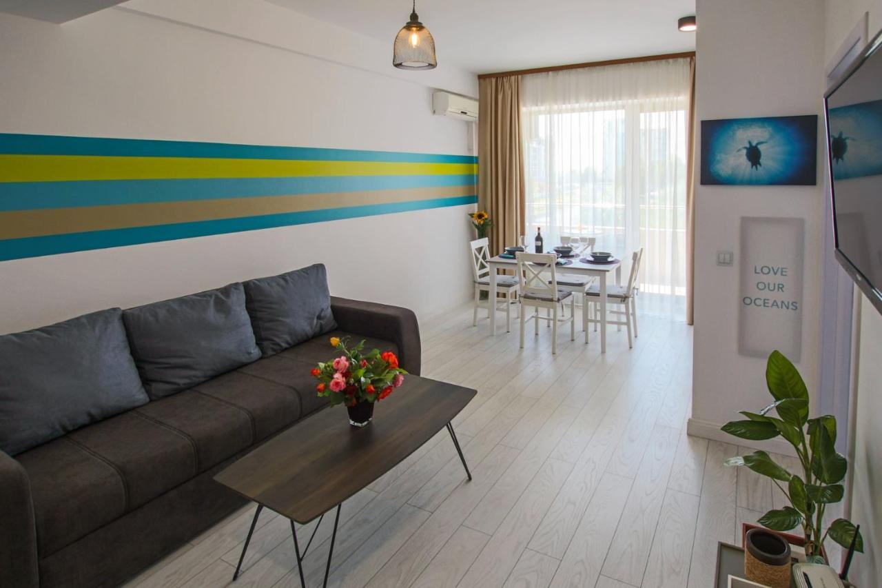 Fratelli Apartments Summerland Mamaia Exterior photo