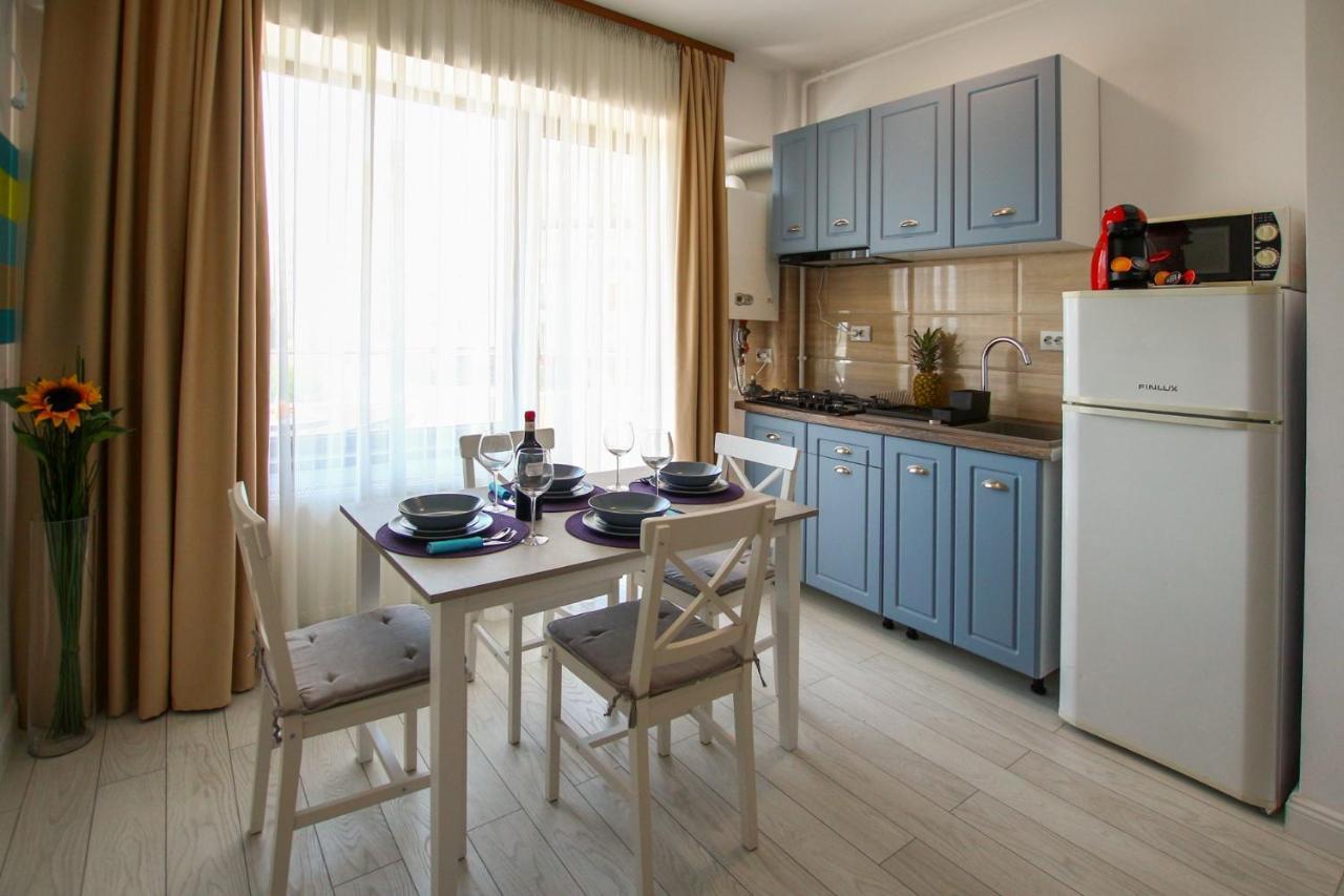 Fratelli Apartments Summerland Mamaia Exterior photo